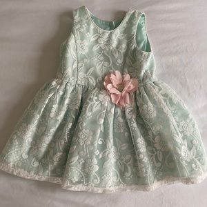 Baby lace dress